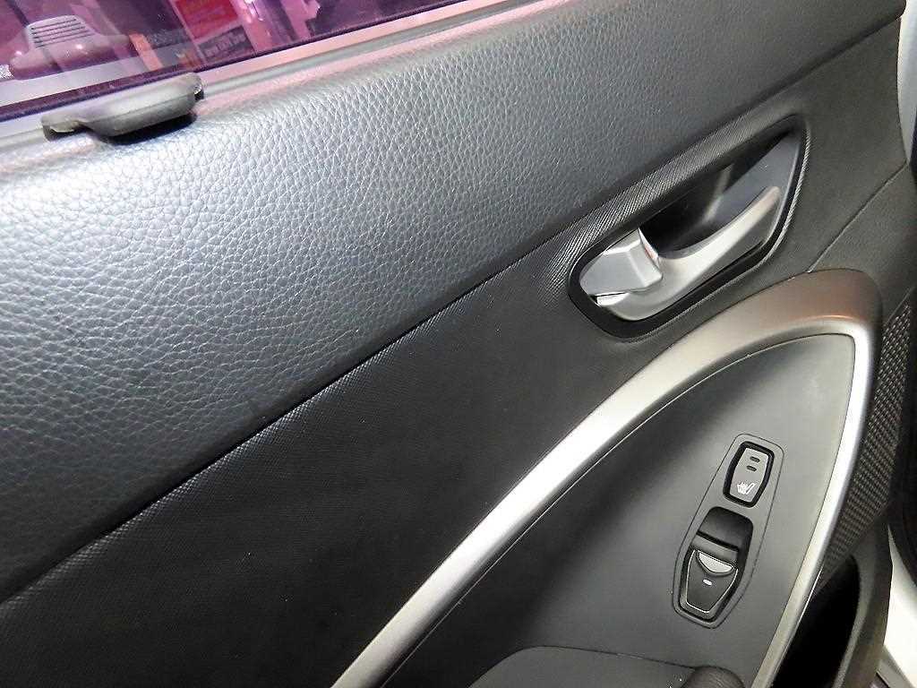 현대 싼타페(DM) 디젤 R2.0 2WD 프리미엄 - 이미지 15