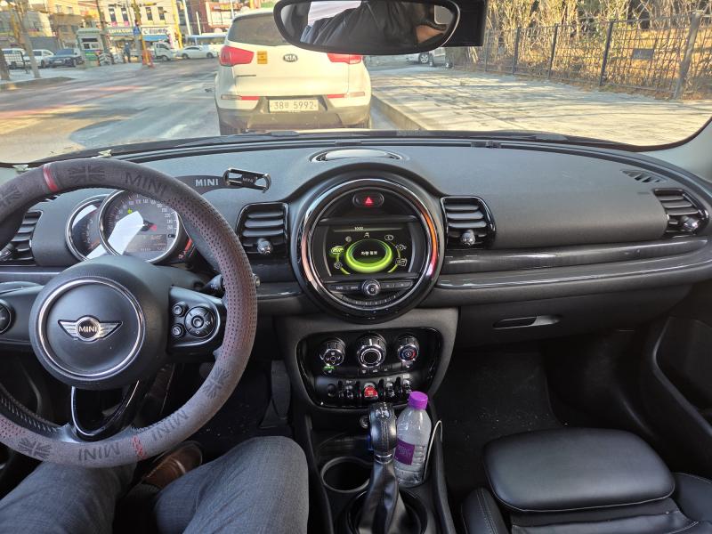 미니 클럽맨(2세대) 2.0 D - 이미지 8