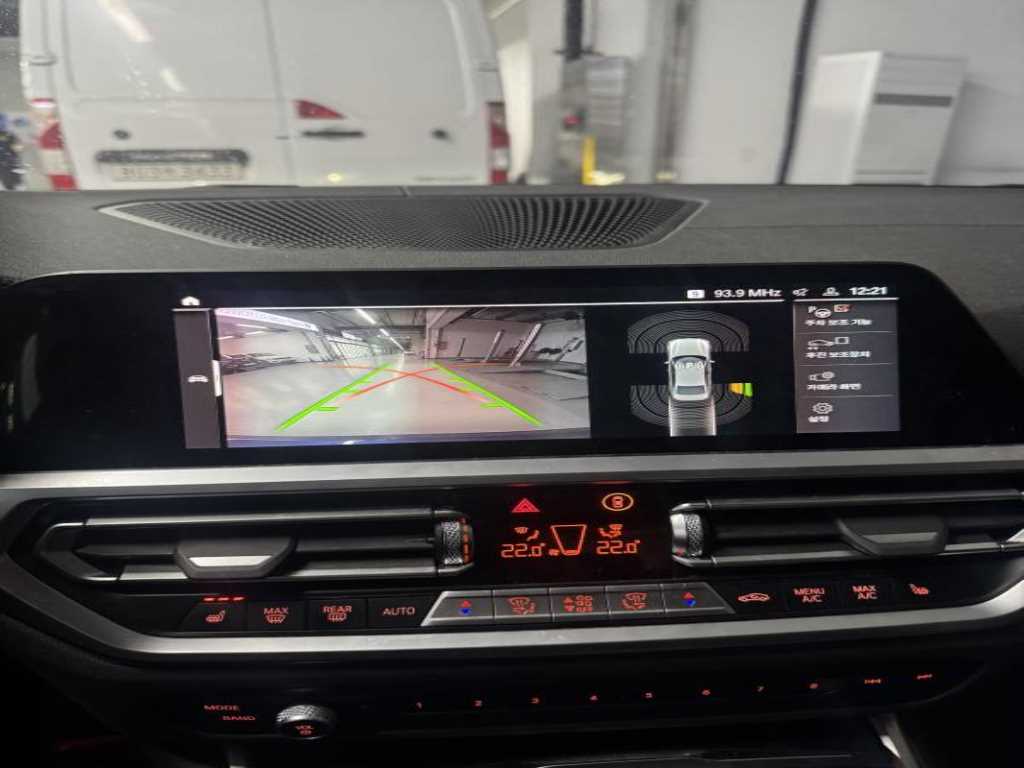 BMW 3시리즈(7세대) 320i 럭셔리 이노베이션팩 - 이미지 7