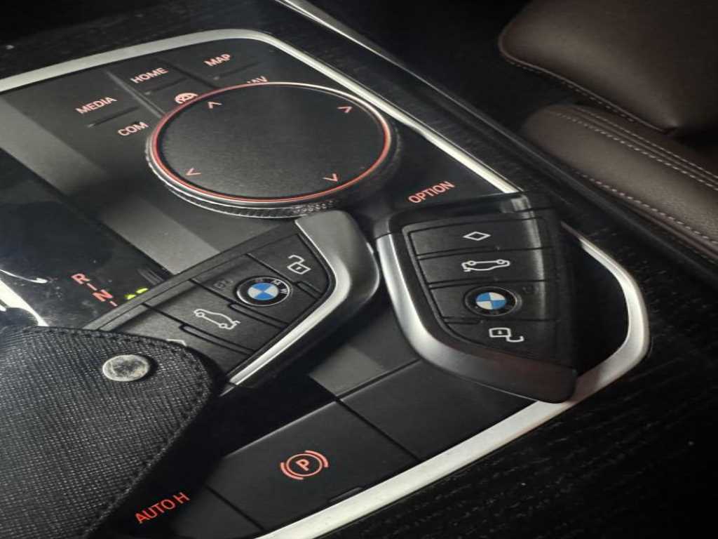 BMW 3시리즈(7세대) 320i 럭셔리 이노베이션팩 - 이미지 3