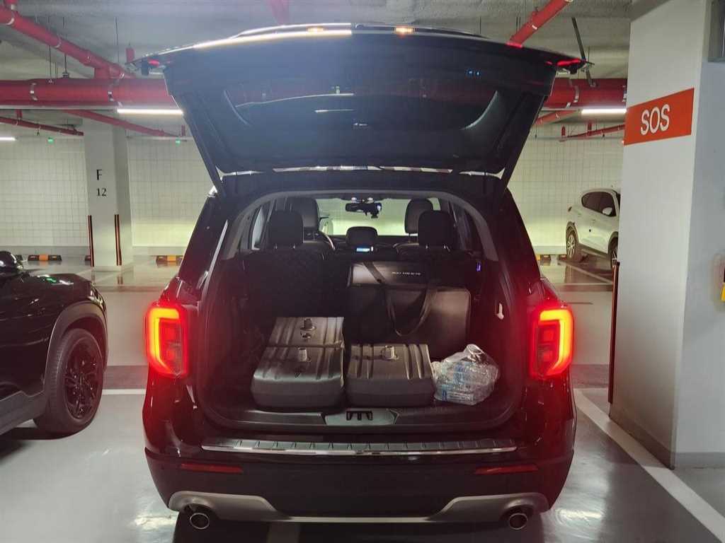 포드 익스플로러(6세대) 2.3 AWD 리미티드 - 이미지 3