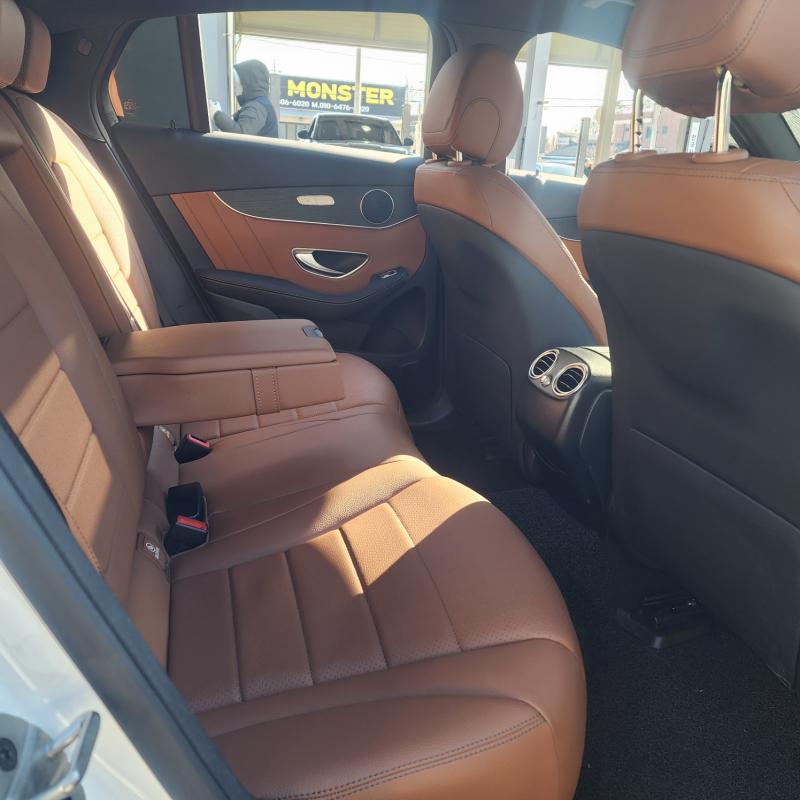 벤츠 GLC클래스 GLC 300e 4매틱 쿠페 - 이미지 7