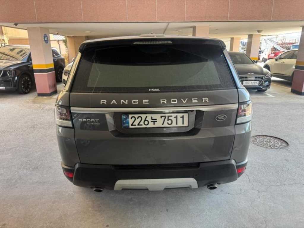 랜드로버 레인지로버 스포츠(2세대) 3.0 SDV6 HSE - 이미지 8