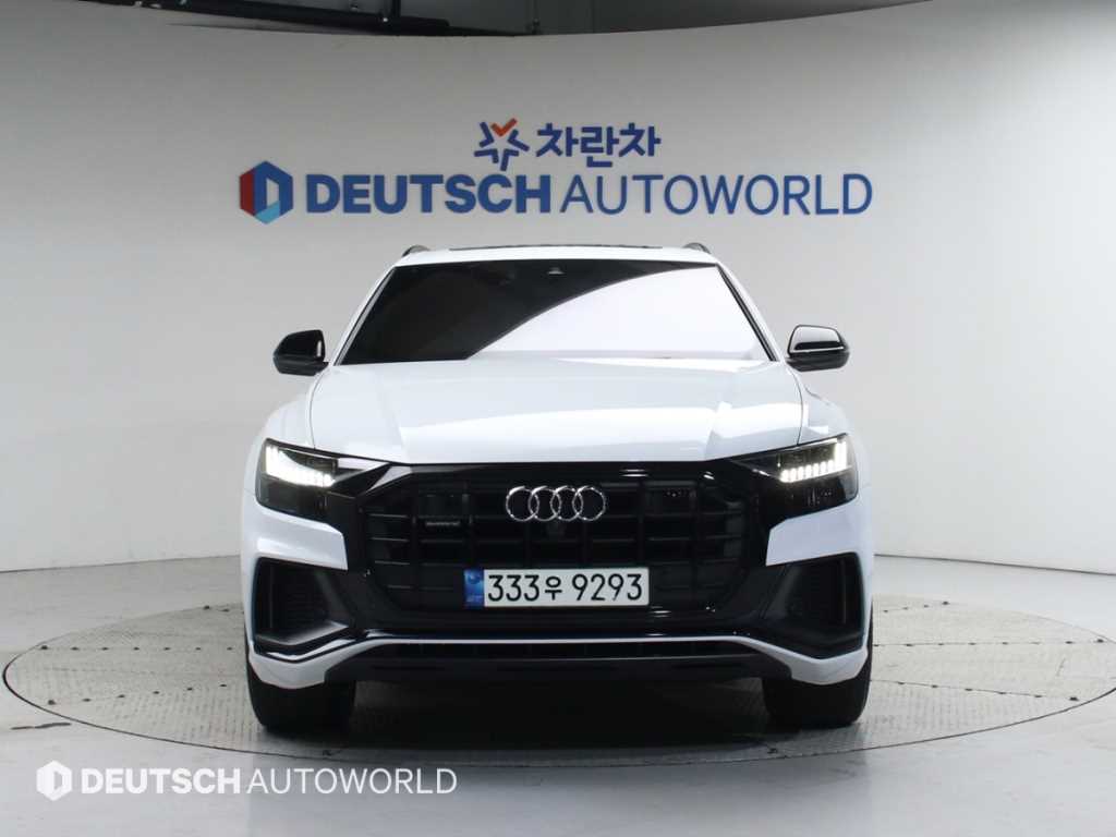 아우디 Q8 55 TFSI 콰트로 프리미엄 - 이미지 11