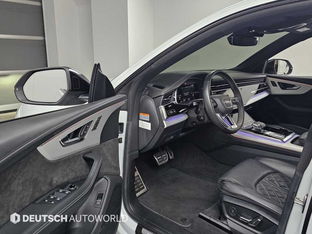아우디 Q8 55 TFSI 콰트로 프리미엄 - 이미지 13