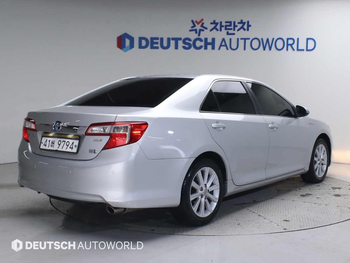 토요타 캠리(9세대) 2.5 하이브리드 XLE - 이미지 17