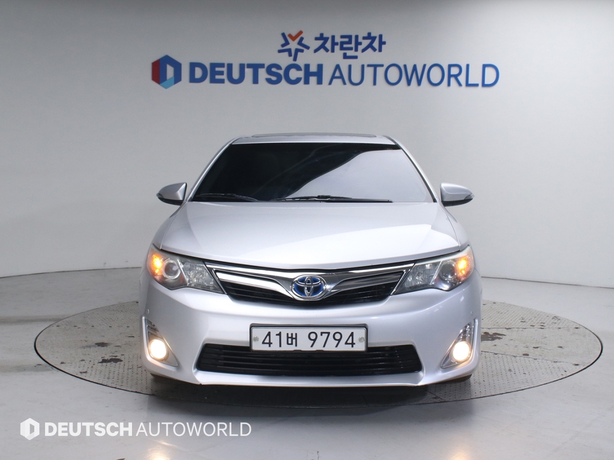 토요타 캠리(9세대) 2.5 하이브리드 XLE - 이미지 8