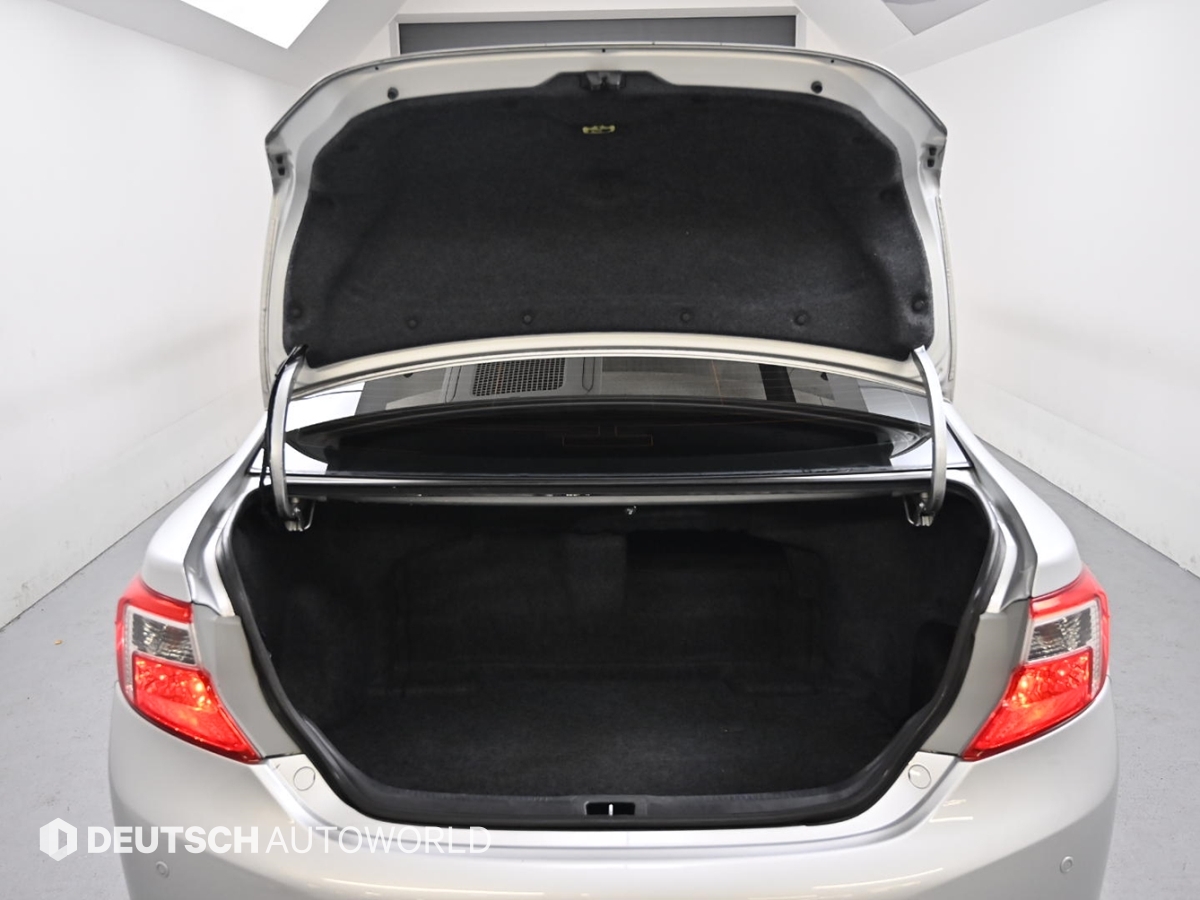 토요타 캠리(9세대) 2.5 하이브리드 XLE - 이미지 12