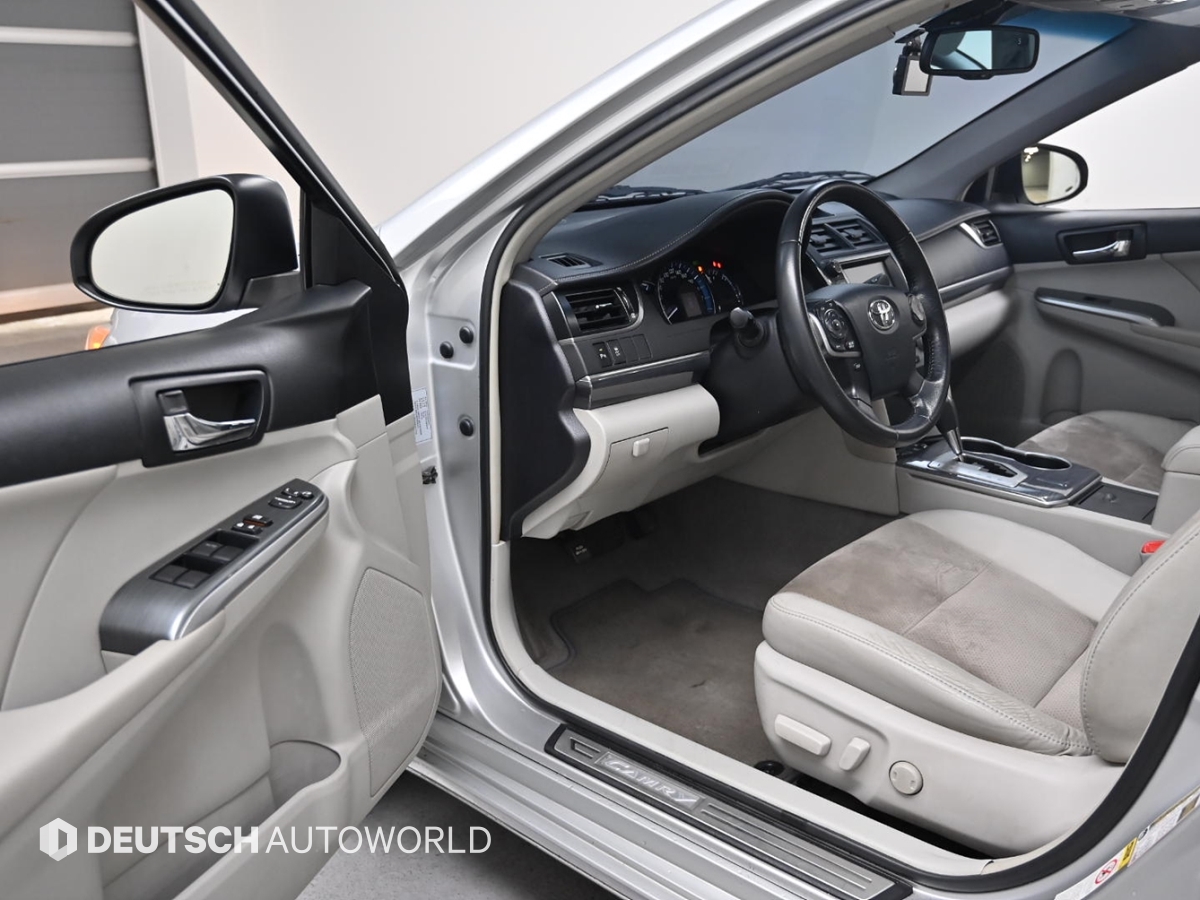 토요타 캠리(9세대) 2.5 하이브리드 XLE - 이미지 9