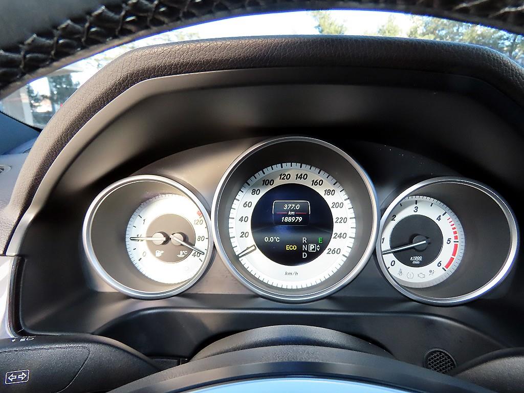 벤츠 E클래스(4세대) E350 CDI 블루텍 4매틱 - 이미지 9