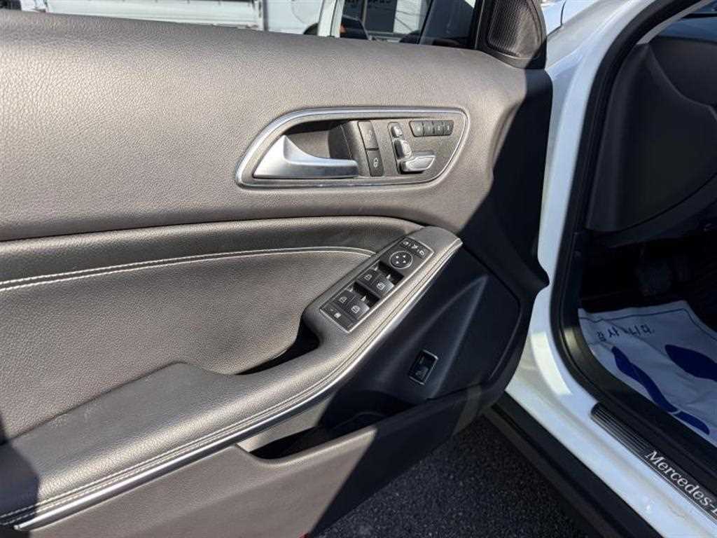 벤츠 GLA클래스 GLA 220 - 이미지 5