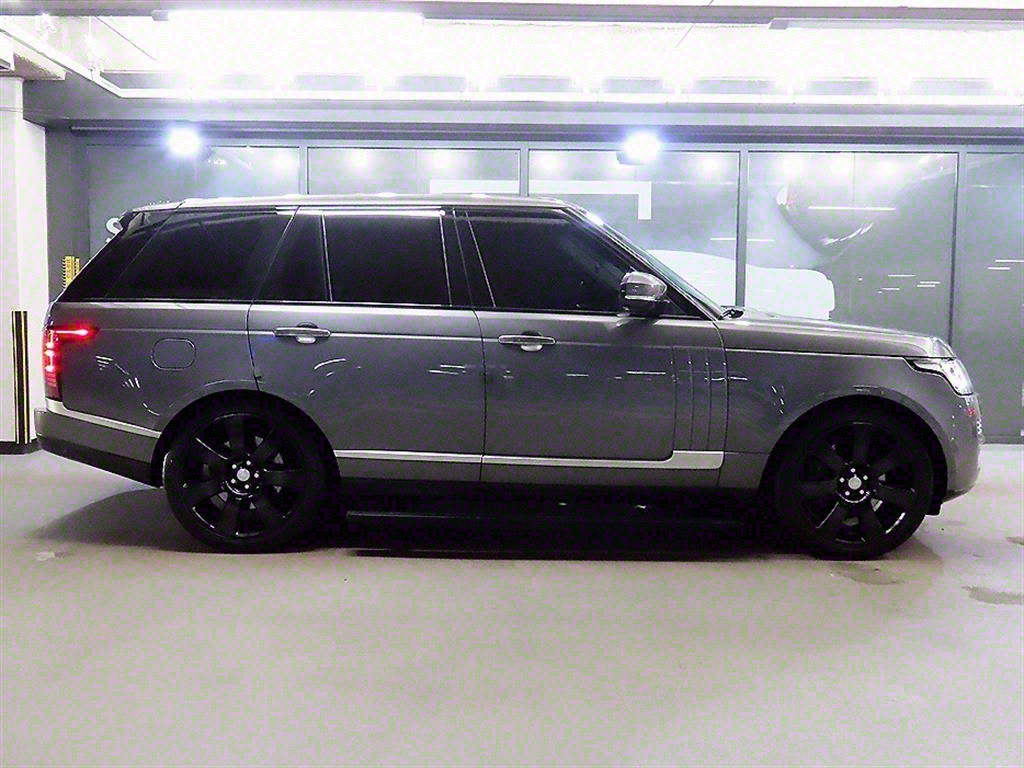 랜드로버 레인지로버(4세대) 4.4 SDV8 AB - 이미지 17