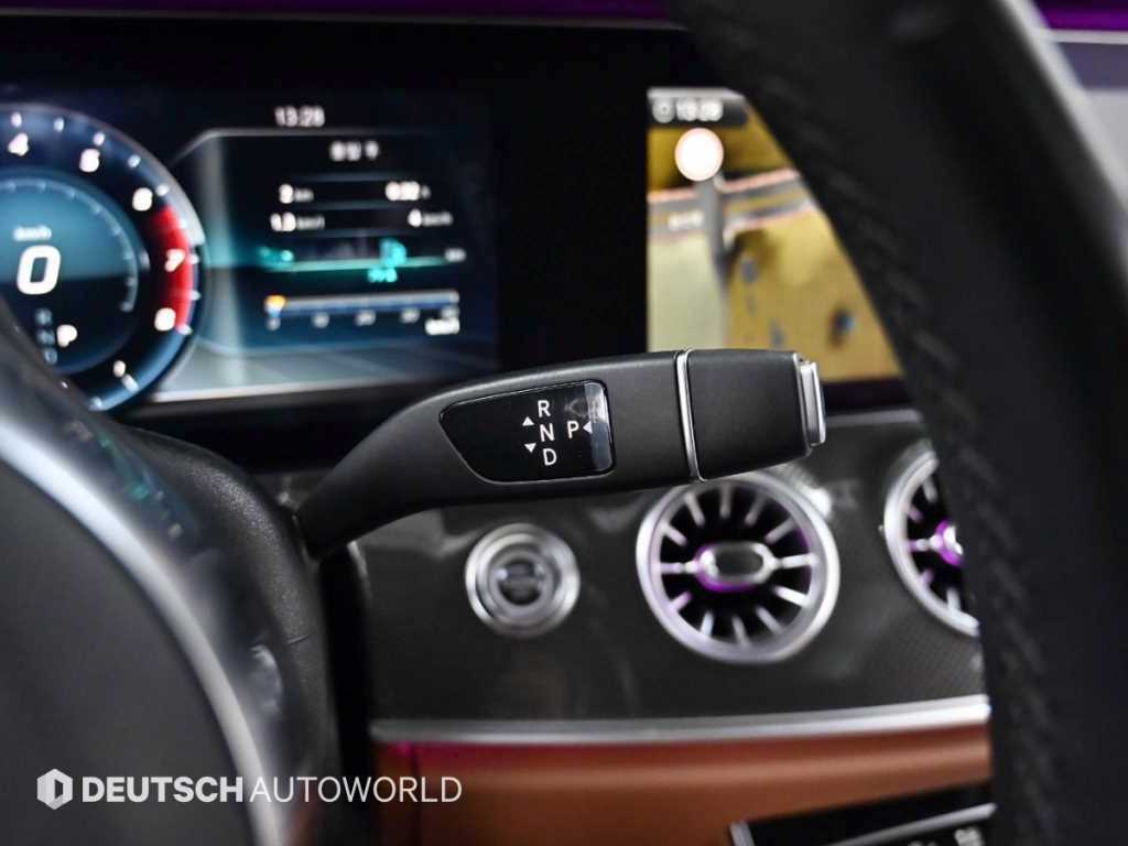 벤츠 E클래스(5세대) 쿠페 E450 4매틱 - 이미지 2