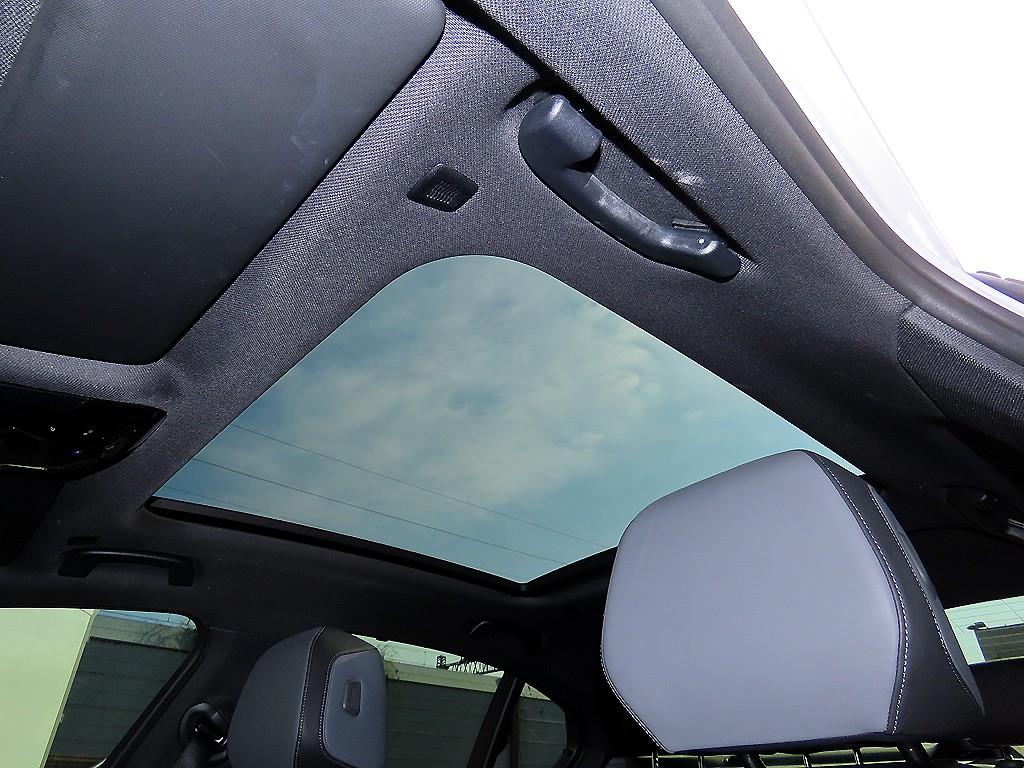 BMW 5시리즈(8세대) 530i xDrive M 스포츠 - 이미지 11