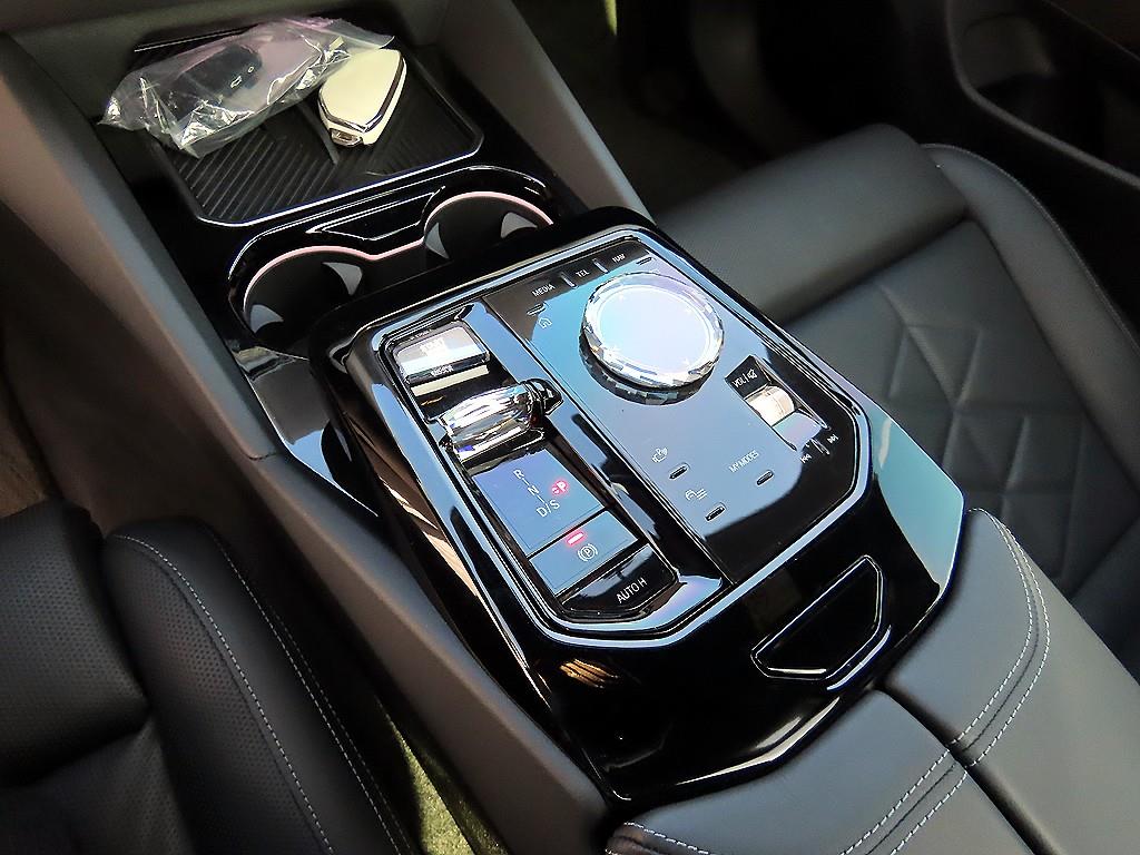 BMW 5시리즈(8세대) 530i xDrive M 스포츠 - 이미지 14