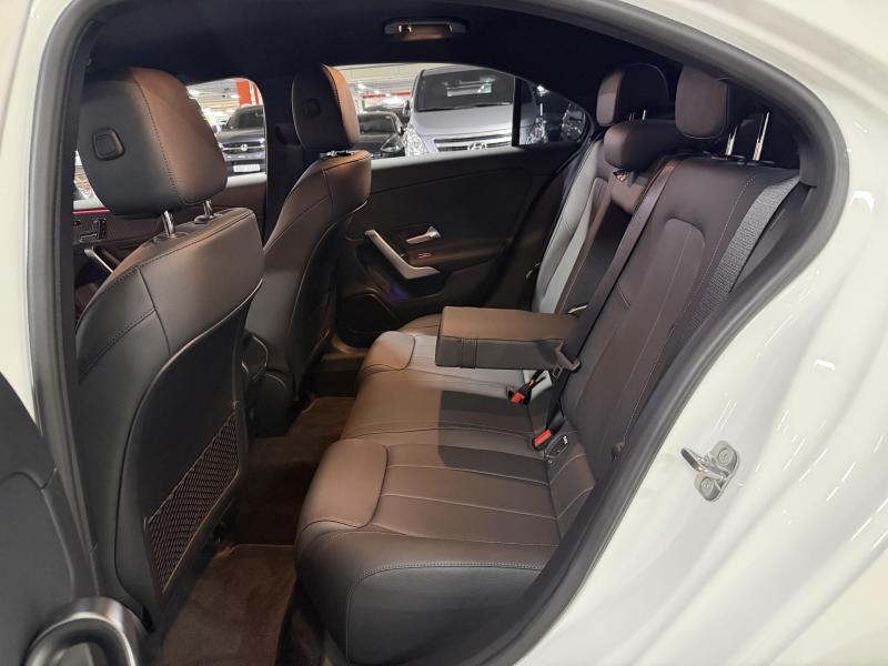 벤츠 A클래스(4세대) A220 세단 - 이미지 10