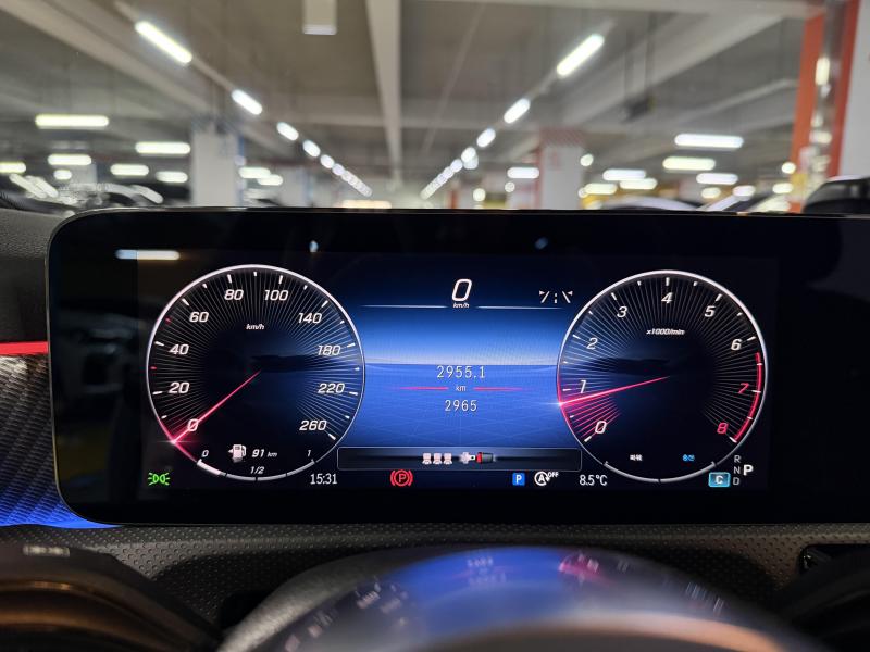 벤츠 A클래스(4세대) A220 세단 - 이미지 5