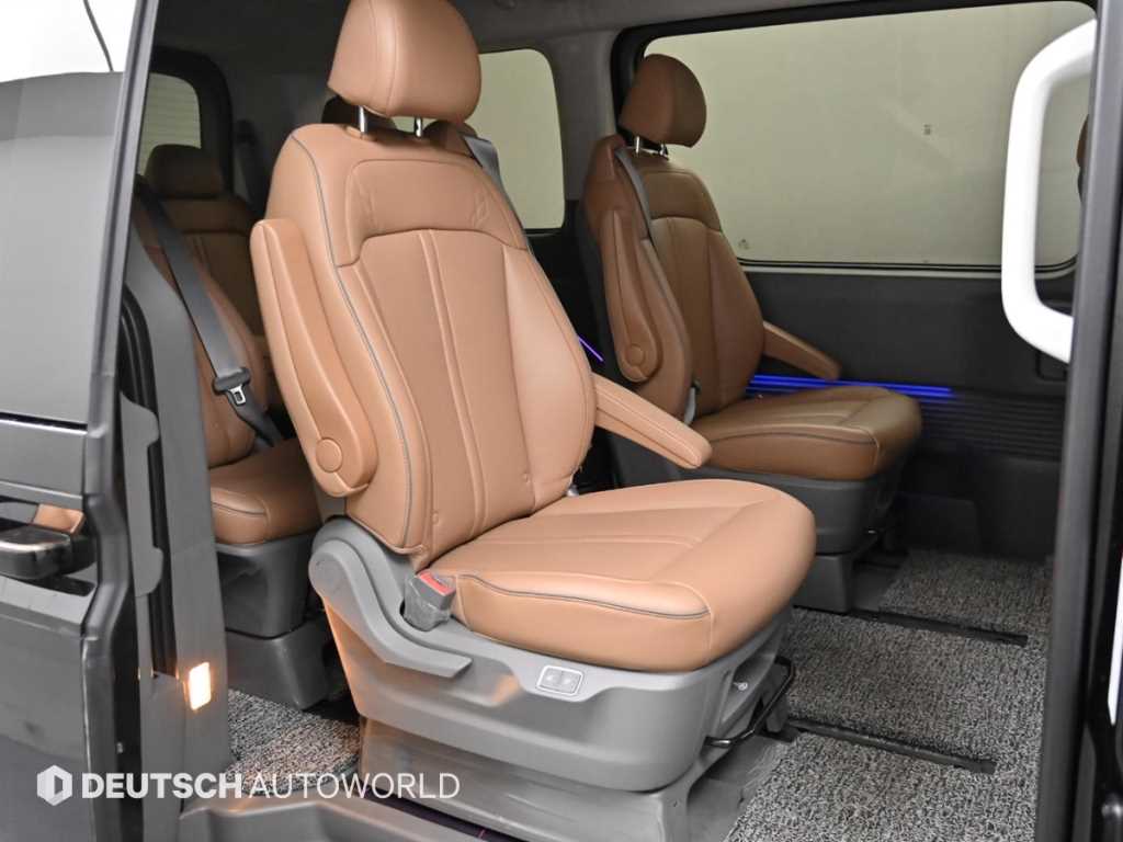 현대 스타리아 2.2 디젤 라운지 9인승 2WD 인스퍼레이션