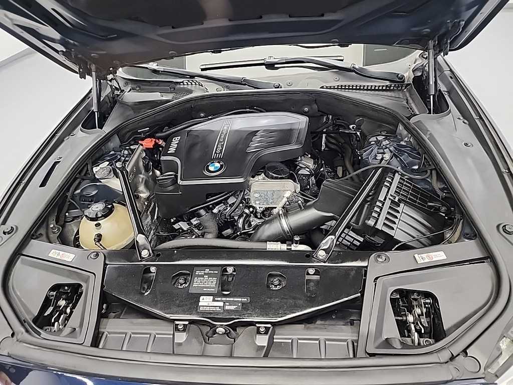 BMW 5시리즈(6세대) 528i - 이미지 15