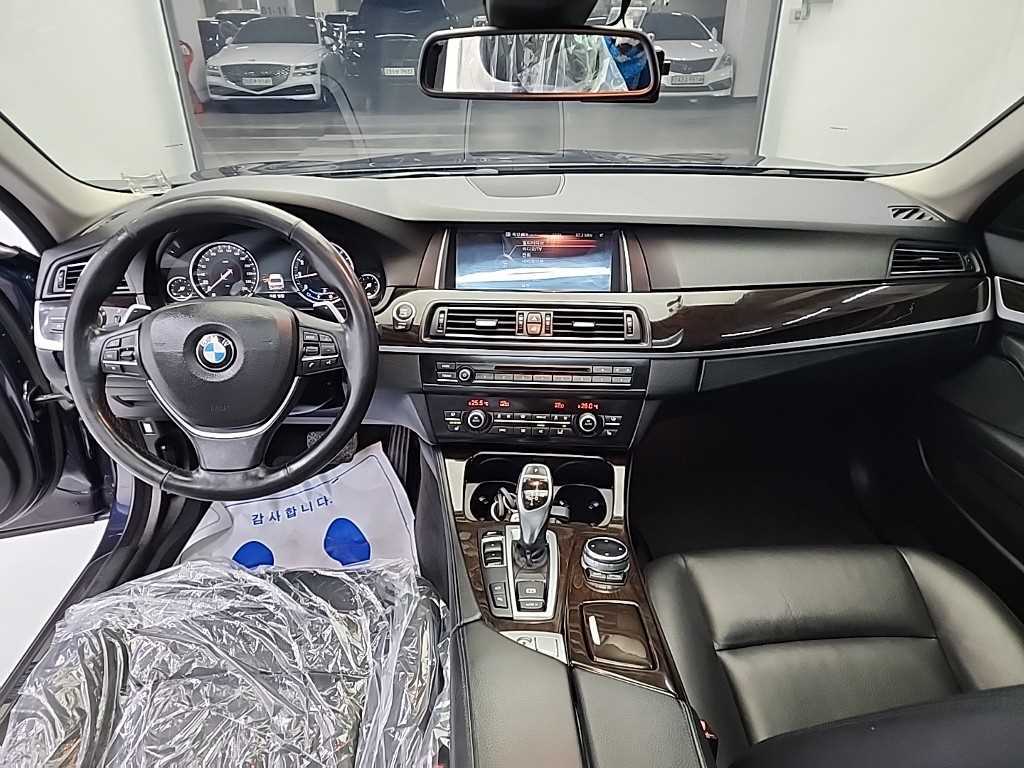 BMW 5시리즈(6세대) 528i - 이미지 6