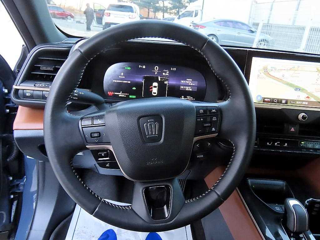 토요타 크라운(16세대) 2.5 하이브리드 - 이미지 17