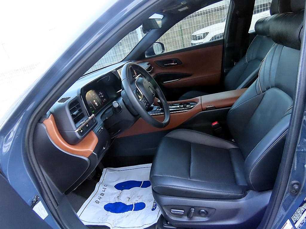 토요타 크라운(16세대) 2.5 하이브리드 - 이미지 6