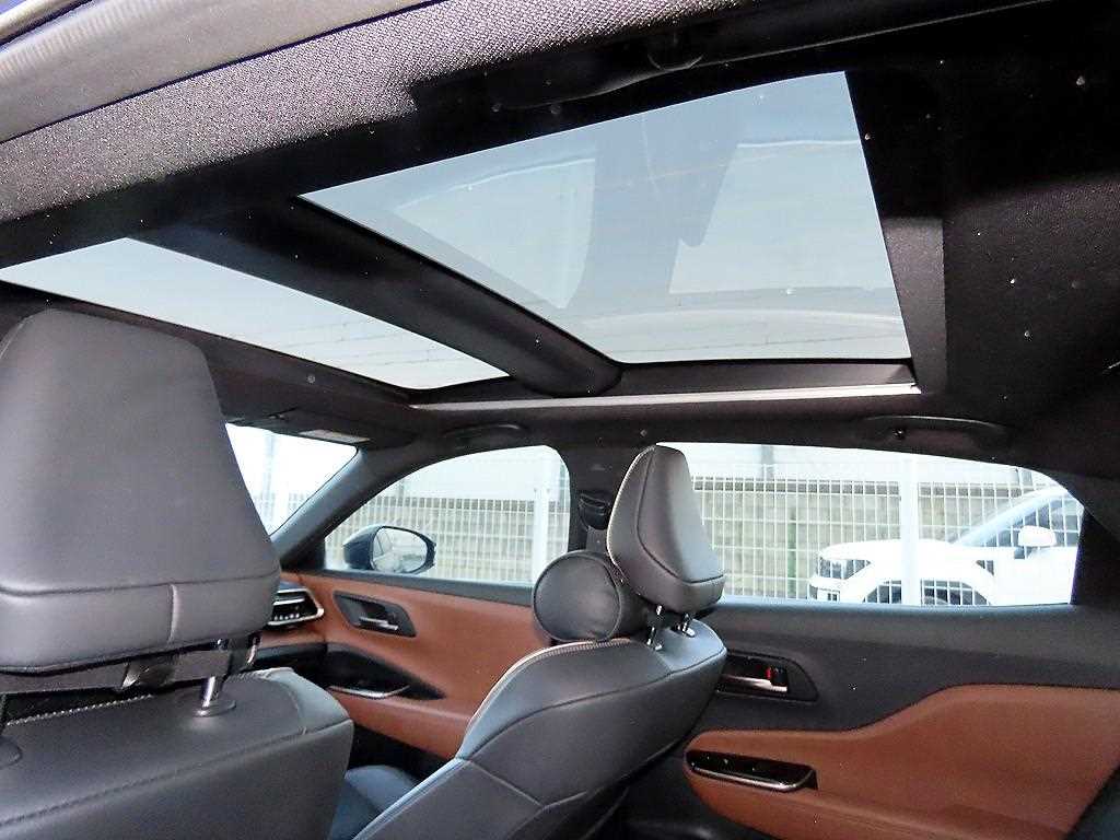 토요타 크라운(16세대) 2.5 하이브리드 - 이미지 9