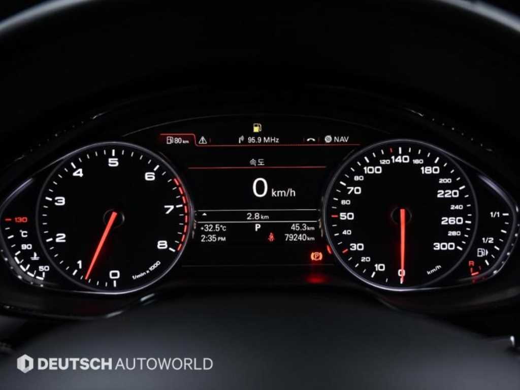 아우디 A8(3세대) 3.0 TFSI 콰트로 LWB - 이미지 4