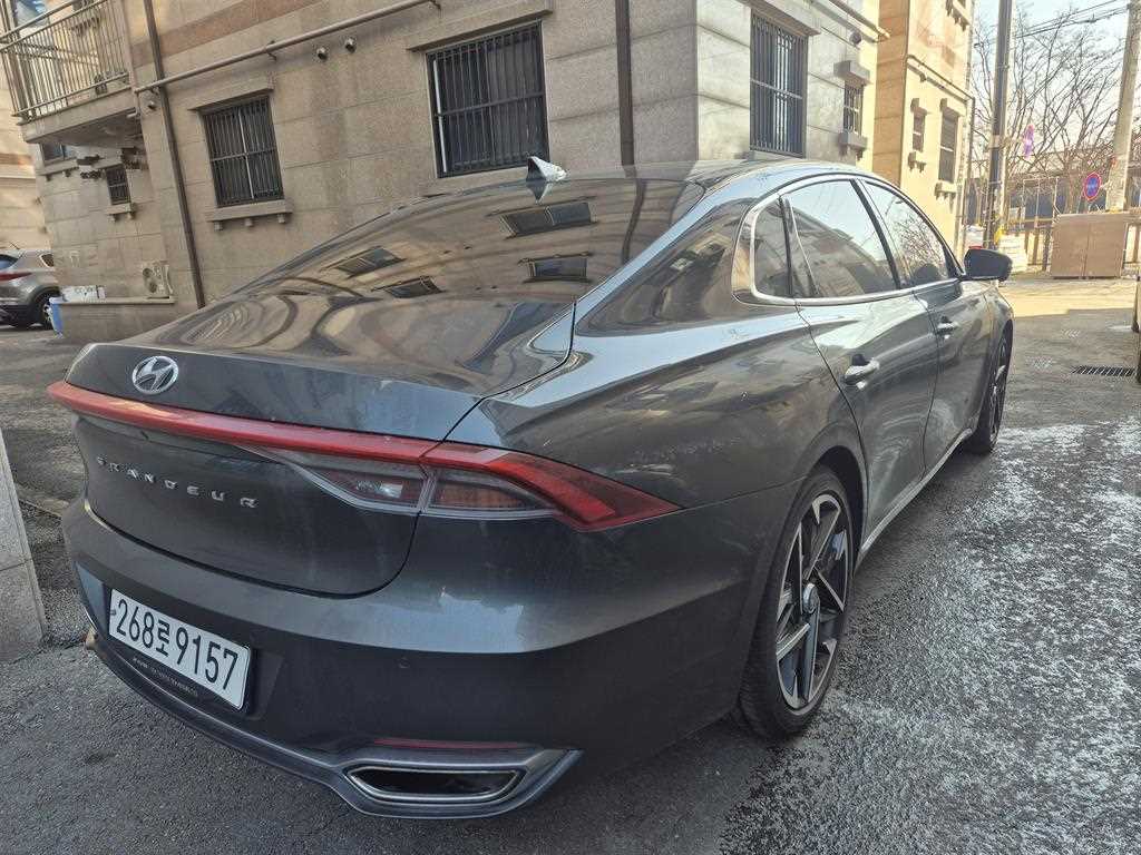 현대 더 뉴그랜저IG 가솔린 3.3 프리미엄 초이스 - 이미지 4