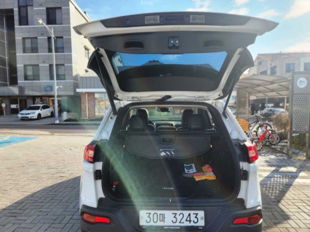 지프 체로키(KL) 2.0 CRD AWD 론지튜드 - 이미지 5