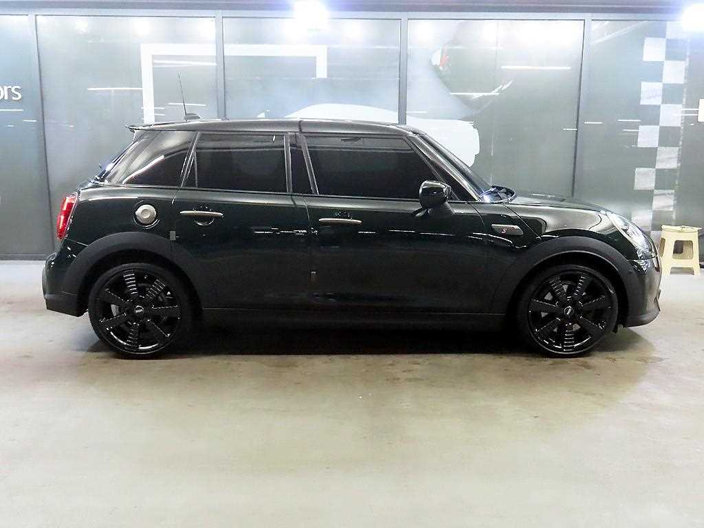 미니 쿠퍼(3세대) 5도어 2.0 S 레솔루트 에디션 - 이미지 14