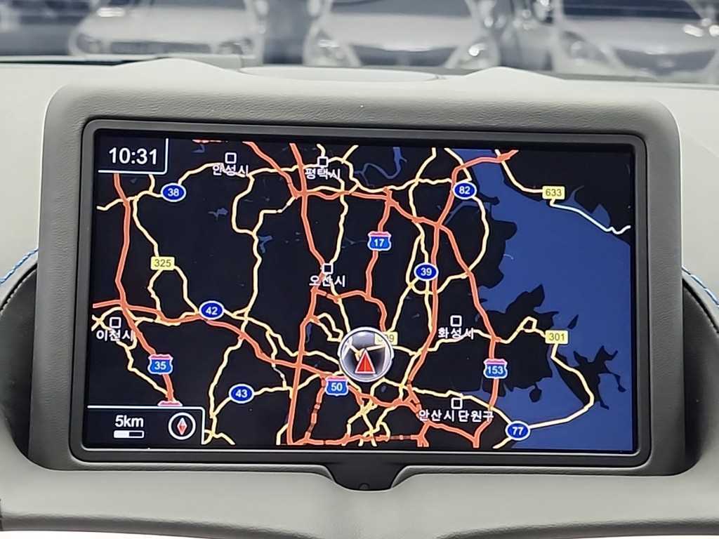 애스턴마틴 밴티지(2세대) 4.0 V8 로드스터 - 이미지 7