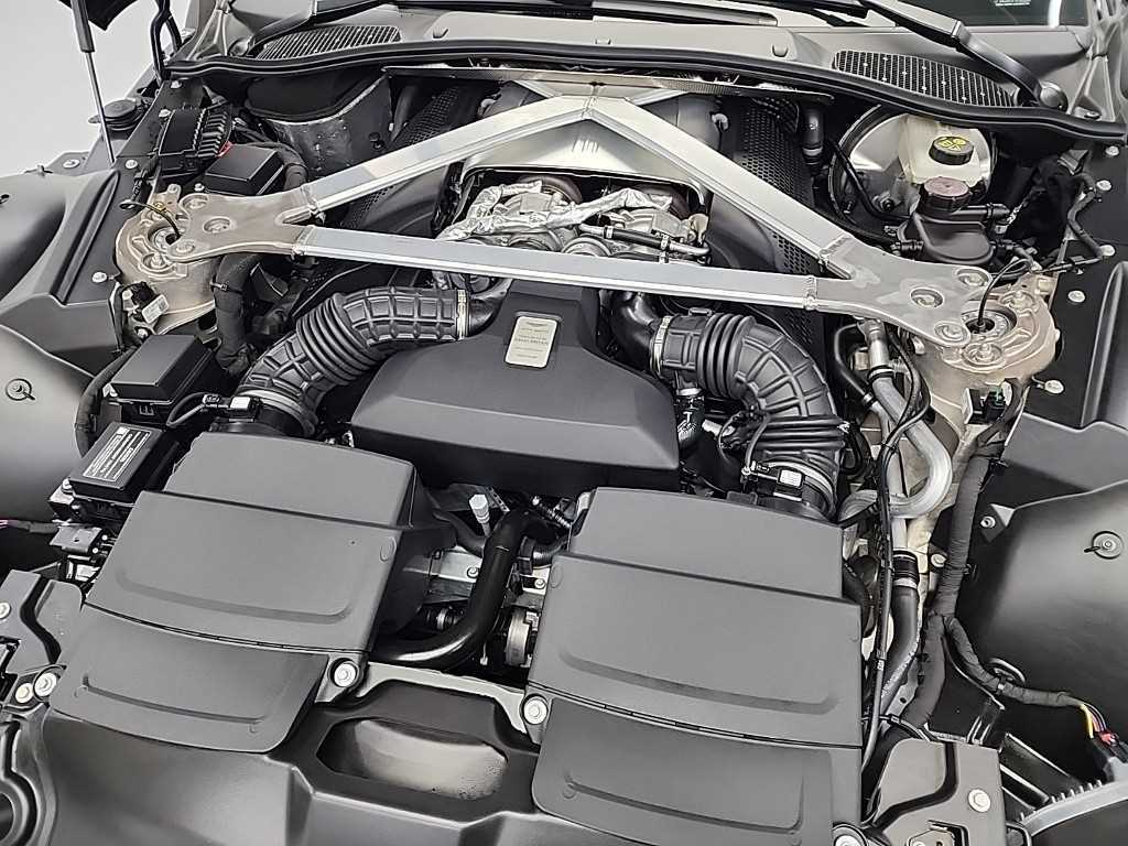 애스턴마틴 밴티지(2세대) 4.0 V8 로드스터 - 이미지 19