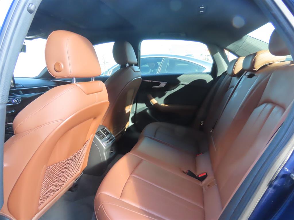 아우디 A4(5세대) 40 TFSI 프리미엄 - 이미지 17