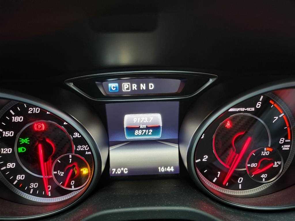 벤츠 A클래스(3세대) A45 AMG 4매틱 - 이미지 2