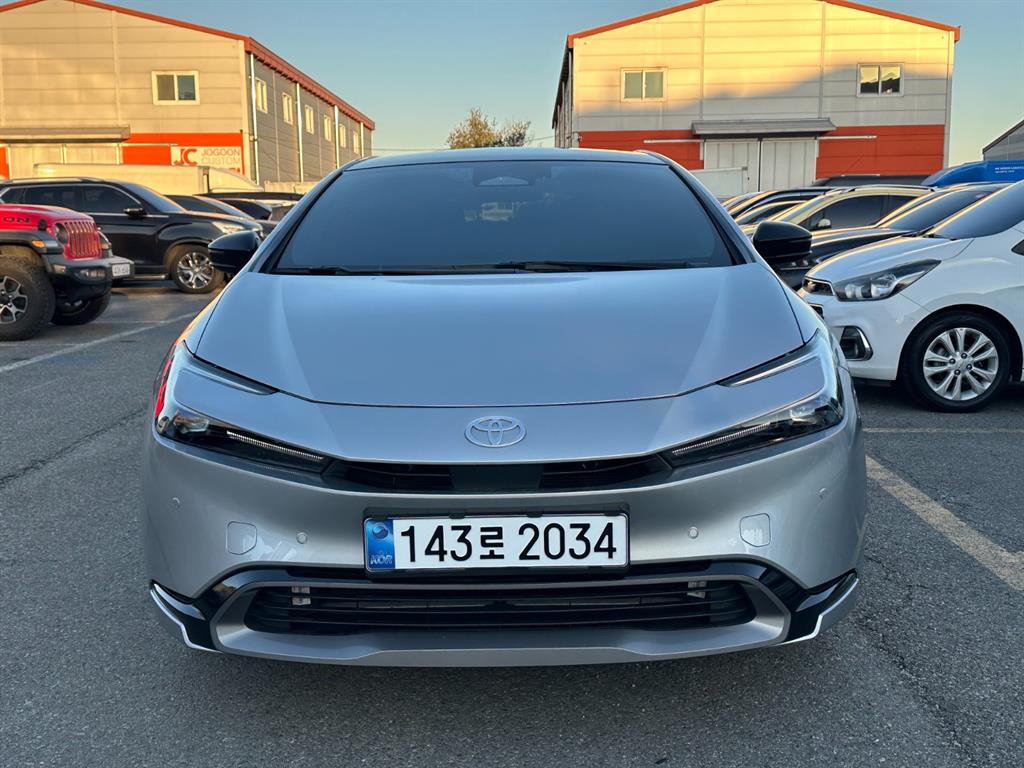 토요타 프리우스(5세대) 2.0 HEV 2WD XLE - 이미지 7