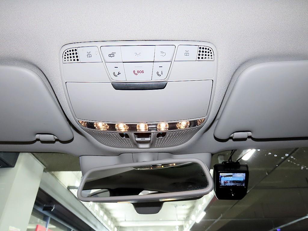 벤츠 GLC클래스 GLC 350e 4매틱 - 이미지 15