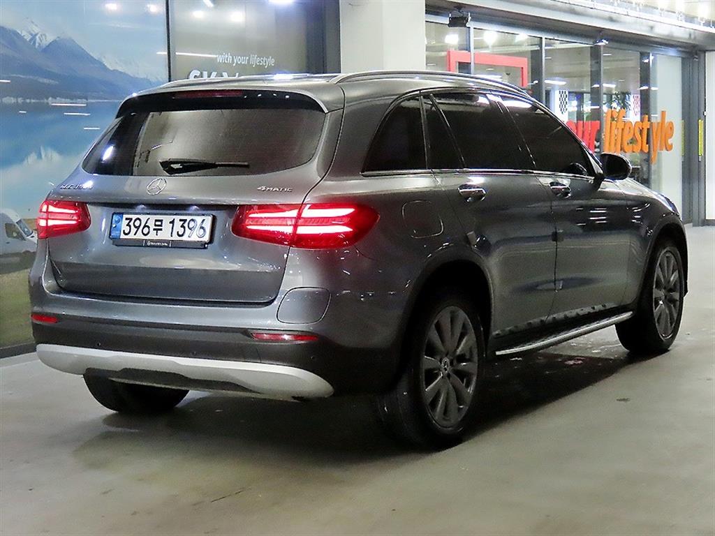 벤츠 GLC클래스 GLC 350e 4매틱 - 이미지 13