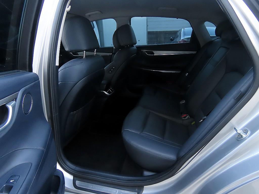 현대 더 뉴그랜저IG LPi 3.0 익스클루시브 - 이미지 18