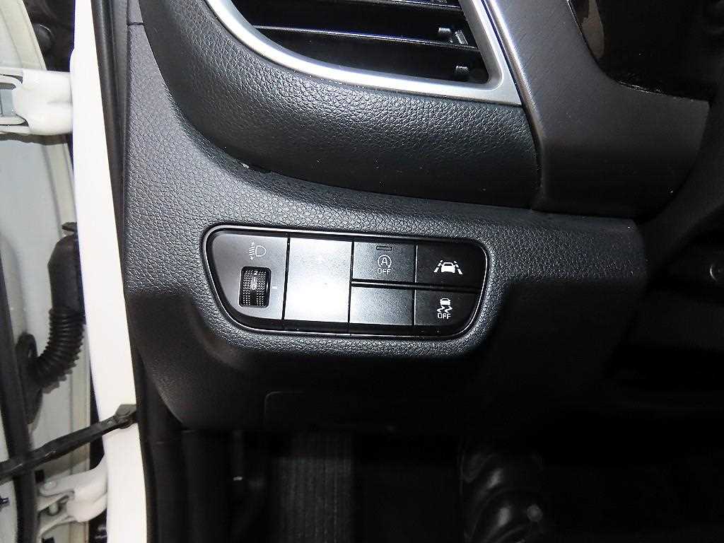 기아 셀토스 1.6 디젤 2WD 프레스티지 - 이미지 10