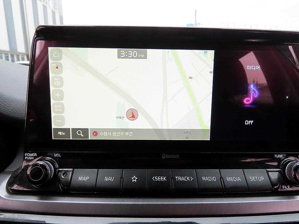 기아 셀토스 1.6 디젤 2WD 프레스티지 - 이미지 9