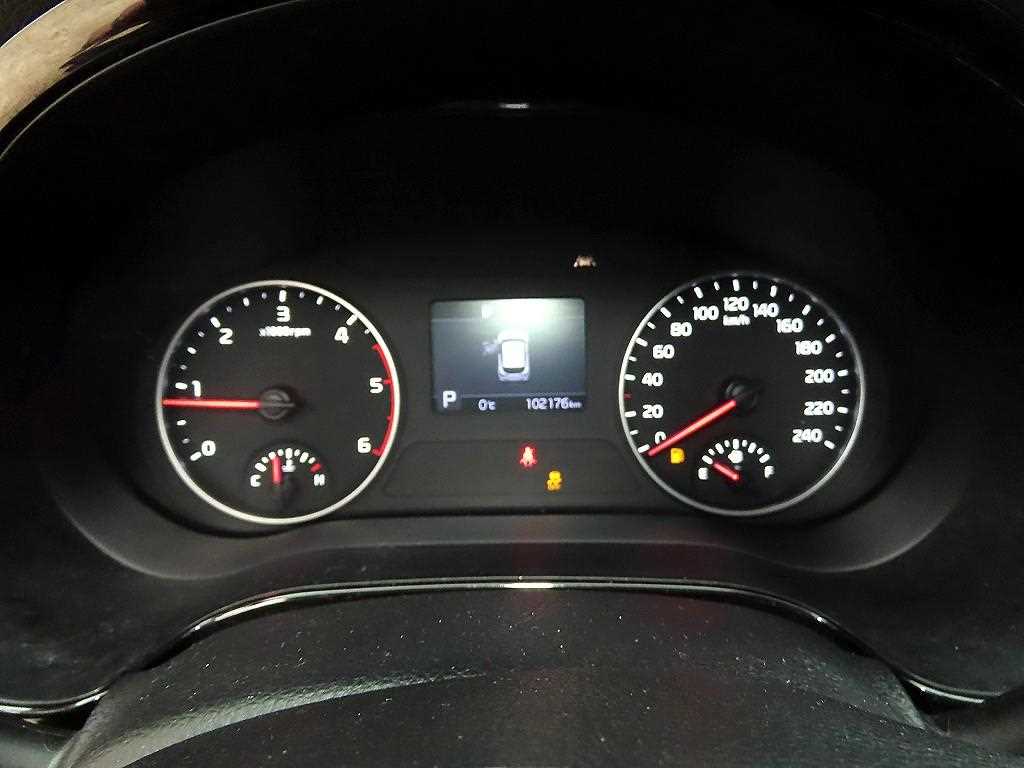 기아 셀토스 1.6 디젤 2WD 프레스티지 - 이미지 5