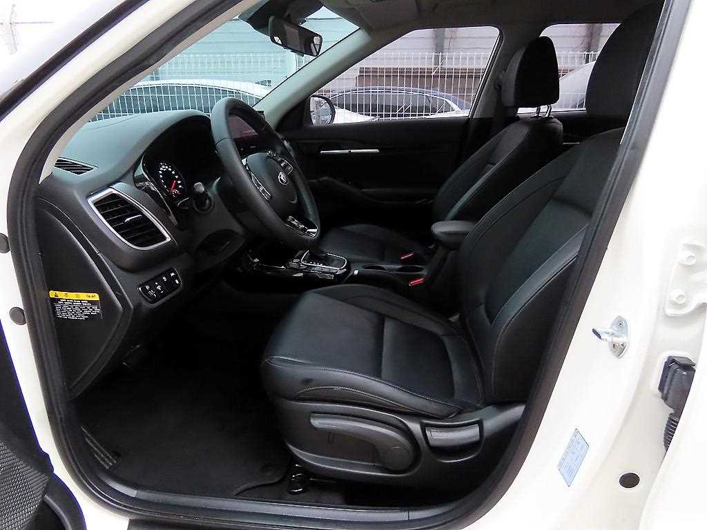 기아 셀토스 1.6 디젤 2WD 프레스티지 - 이미지 6