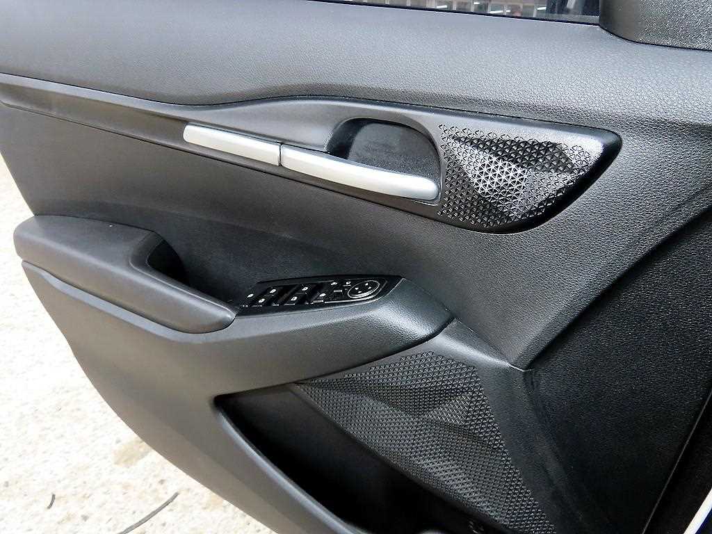 기아 셀토스 1.6 디젤 2WD 프레스티지 - 이미지 13