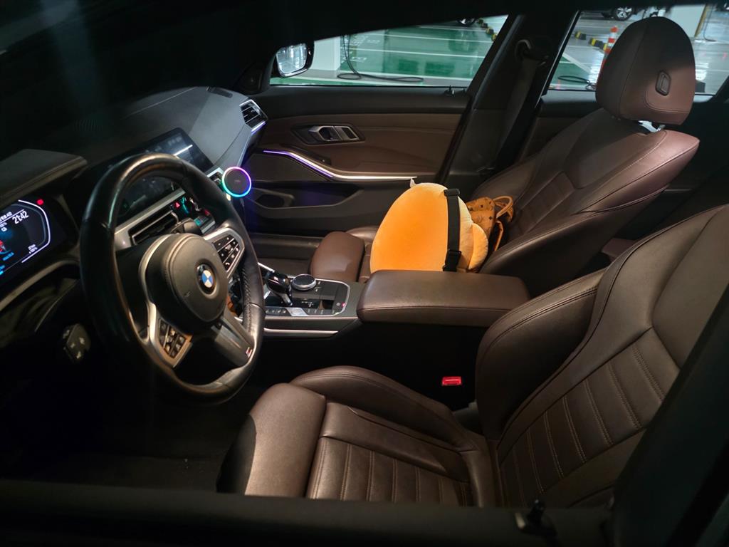 BMW 3시리즈(7세대) 330e M 스포츠 팩 - 이미지 3