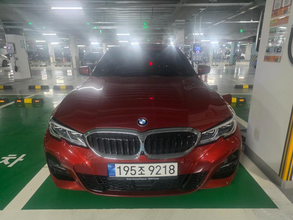 BMW 3시리즈(7세대) 330e M 스포츠 팩 - 이미지 10