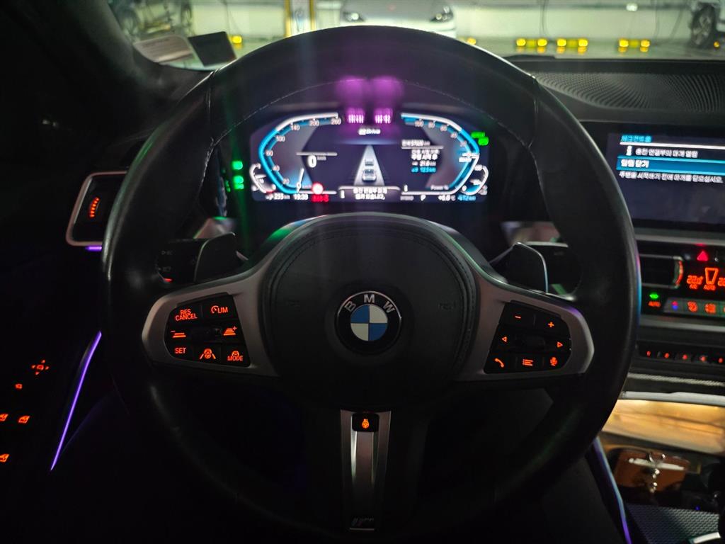 BMW 3시리즈(7세대) 330e M 스포츠 팩 - 이미지 13