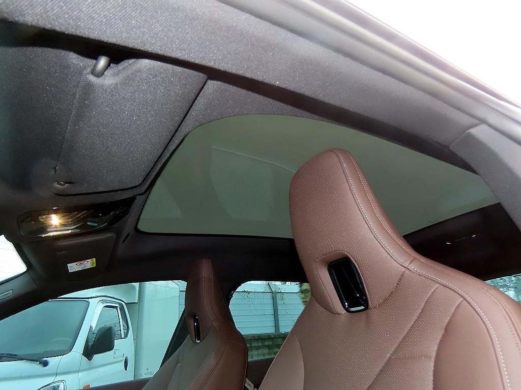 BMW iX xDrive50 스포츠 SE - 이미지 13