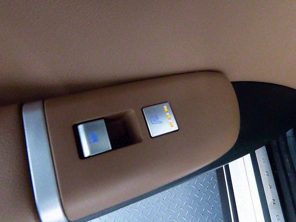 현대 디 올뉴그랜저 하이브리드 1.6 하이브리드 프리미엄 - 이미지 12