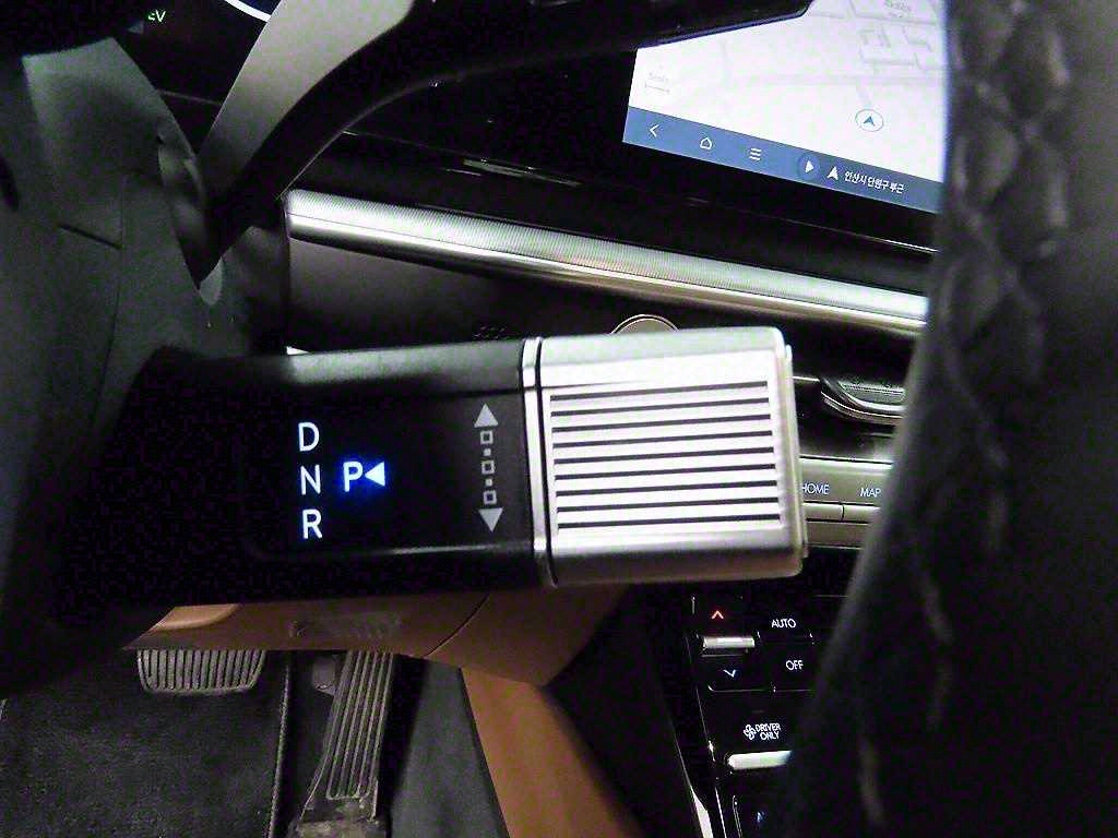 현대 디 올뉴그랜저 하이브리드 1.6 하이브리드 프리미엄 - 이미지 14